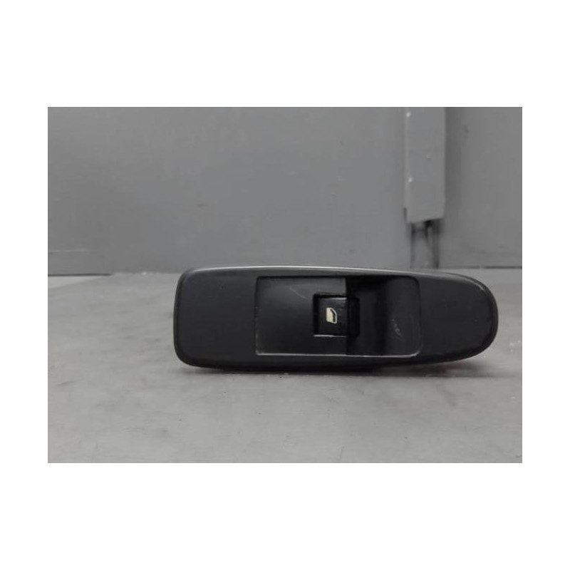 Interrupteur de leve vitre avant droit CITROEN C4 PICASSO 1