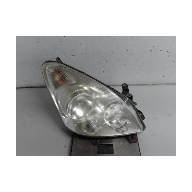 Optique avant principal droit (feux)(phare) TOYOTA COROLLA VERSO 2