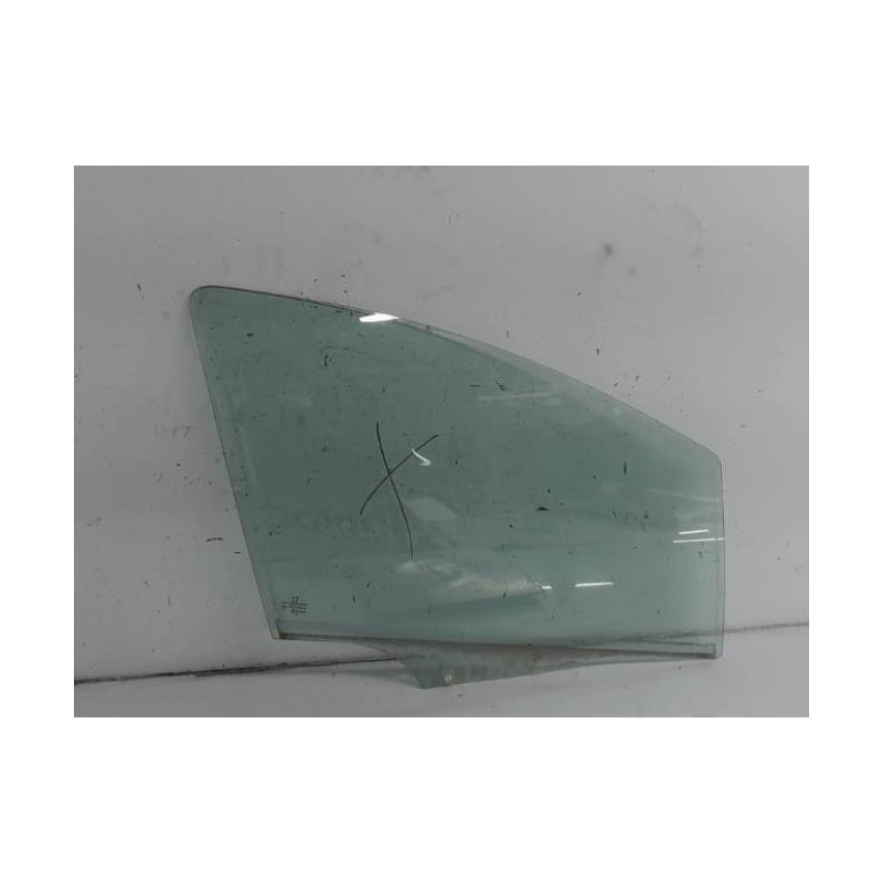 Vitre avant droit PEUGEOT 207
