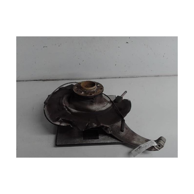 Moyeu avant droit BMW SERIE 5 F10