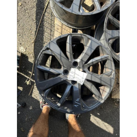 Jante PEUGEOT 208 1 Photo n°1