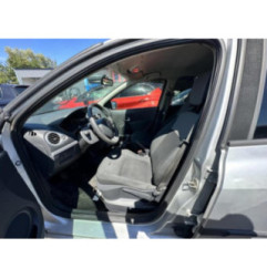 Vitre avant gauche RENAULT CLIO 3 Photo n°9