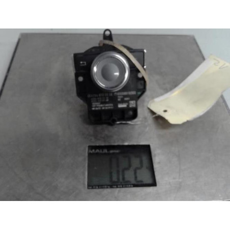 Commande GPS MERCEDES CLASSE C 204 Photo n°1