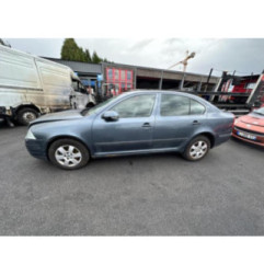 Optique avant principal droit (feux)(phare) SKODA OCTAVIA 2 Photo n°6