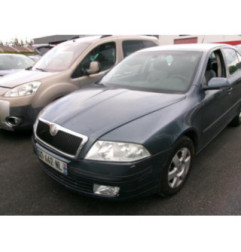Optique avant principal gauche (feux)(phare) SKODA OCTAVIA 2
