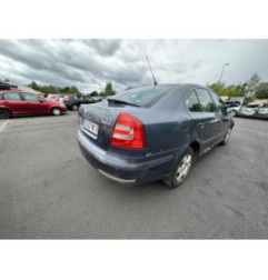 Optique avant principal gauche (feux)(phare) SKODA OCTAVIA 2 Photo n°15