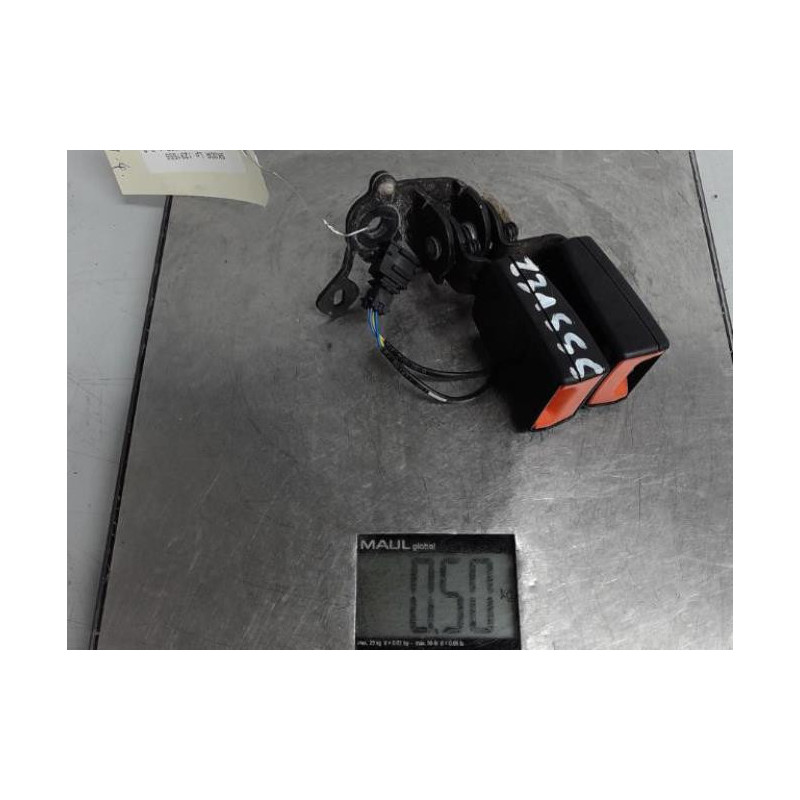 Attache ceinture arriere gauche SKODA OCTAVIA 3