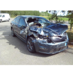 Attache ceinture avant droit SKODA OCTAVIA 3 Photo n°19