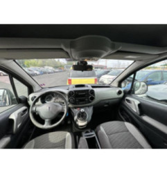 Attache ceinture avant droit PEUGEOT PARTNER 2 Photo n°15