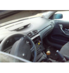 Pompe de direction RENAULT LAGUNA 2 Photo n°9