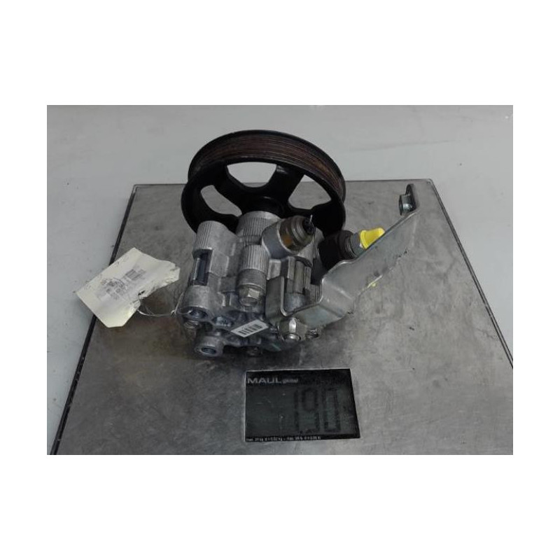 Pompe de direction TOYOTA COROLLA VERSO 2