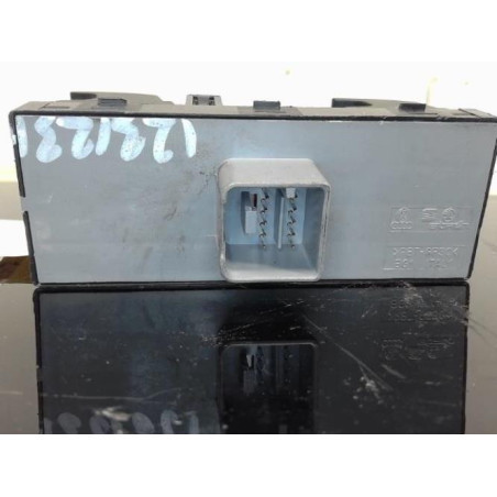 Interrupteur de leve vitre avant gauche VOLKSWAGEN POLO 5