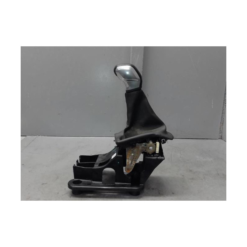 Levier de vitesses PEUGEOT 208 1