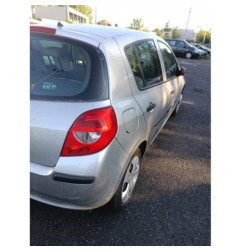 Capot RENAULT CLIO 3 Photo n°15