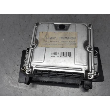 Calculateur moteur PEUGEOT 406 Photo n°1