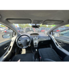 Compteur TOYOTA YARIS 2 Photo n°13