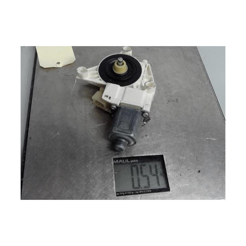 Moteur leve vitre avant gauche MERCEDES CLASSE C 204