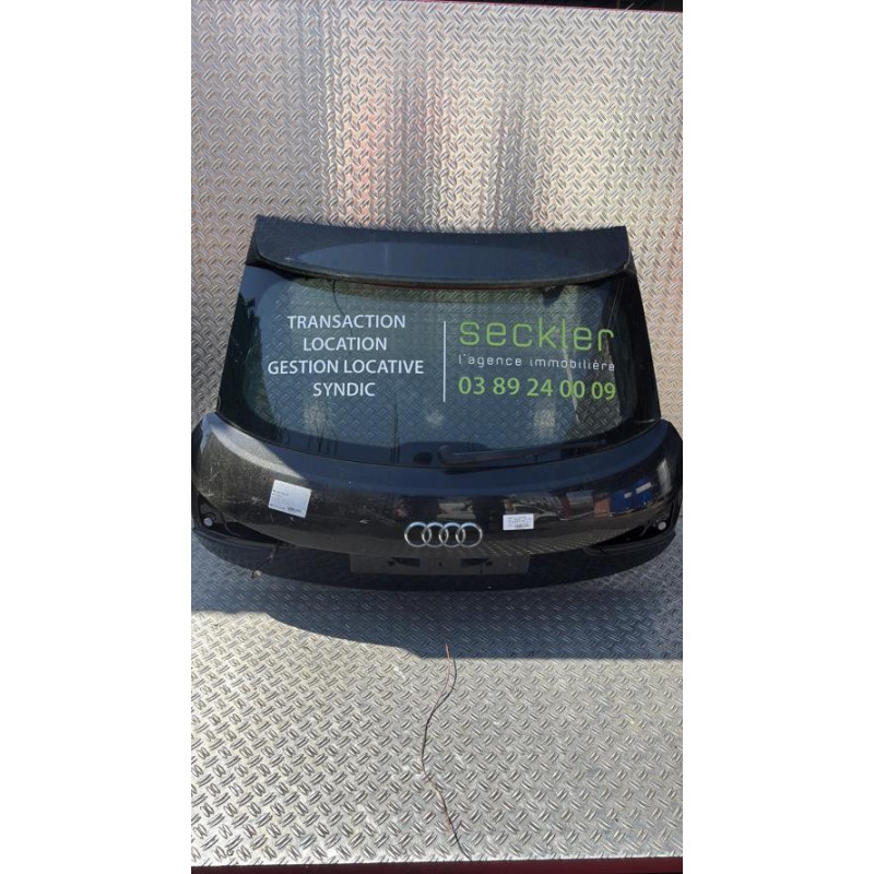 Malle/Hayon arriere AUDI A1 1