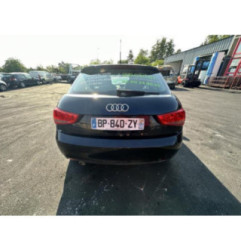 Malle/Hayon arriere AUDI A1 1 Photo n°15