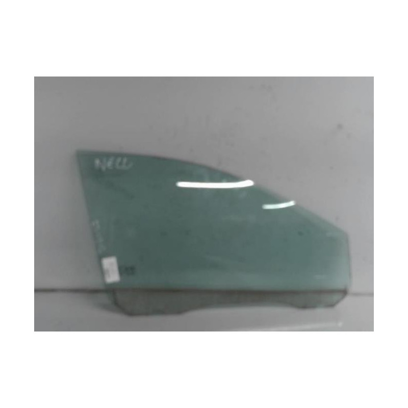 Vitre avant droit FORD FOCUS 2