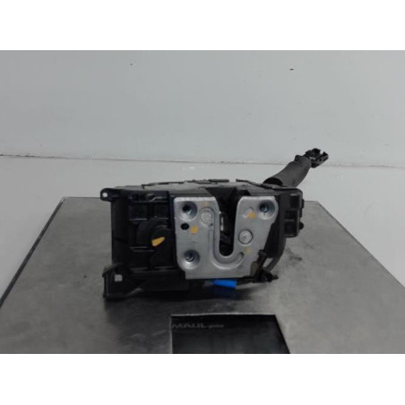 Serrure avant droit RENAULT MEGANE 3