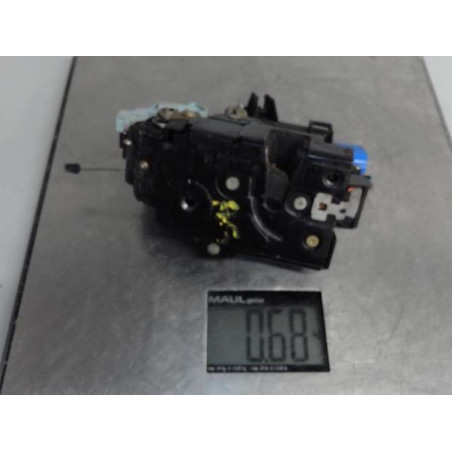 Serrure avant gauche SKODA OCTAVIA 1 Photo n°1