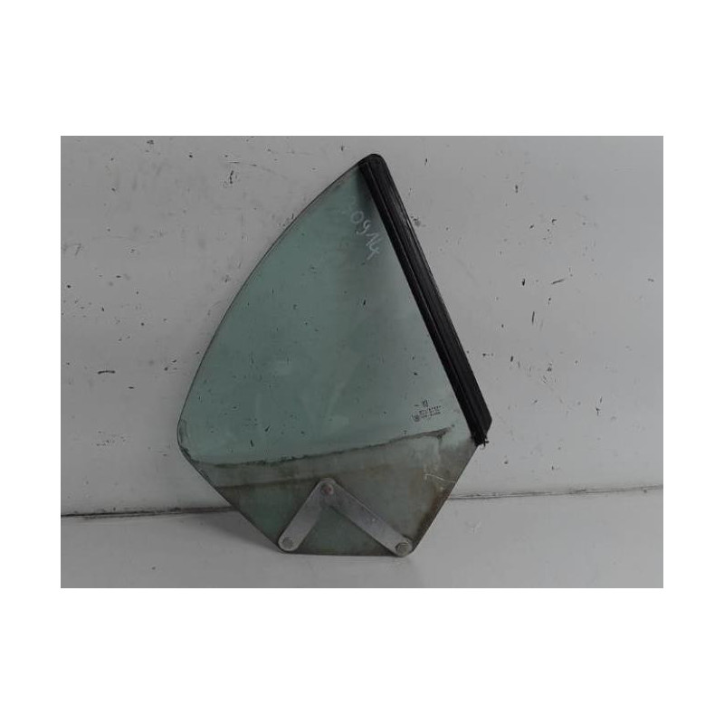 Vitre arriere droit PEUGEOT 206