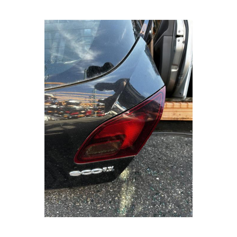 Malle/Hayon arriere OPEL ASTRA J