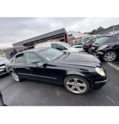 Capot MERCEDES CLASSE E 211 Photo n°17