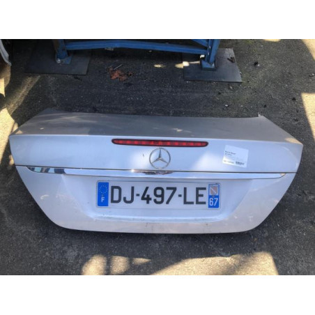 Malle/Hayon arriere MERCEDES CLASSE E 211 Photo n°1