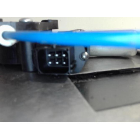 Moteur leve vitre avant droit OPEL CORSA D Photo n°1