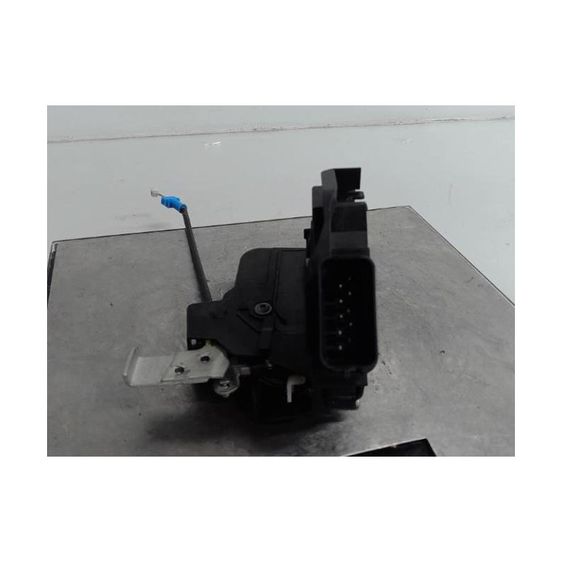 Serrure avant droit FORD MONDEO 3