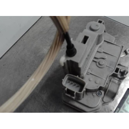 Serrure avant droit LANCIA DELTA 3