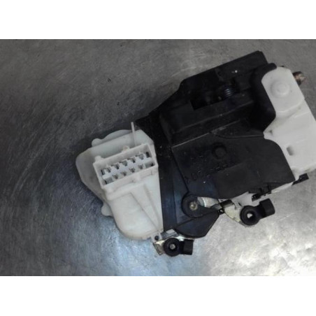 Serrure avant droit PEUGEOT 406 Photo n°1