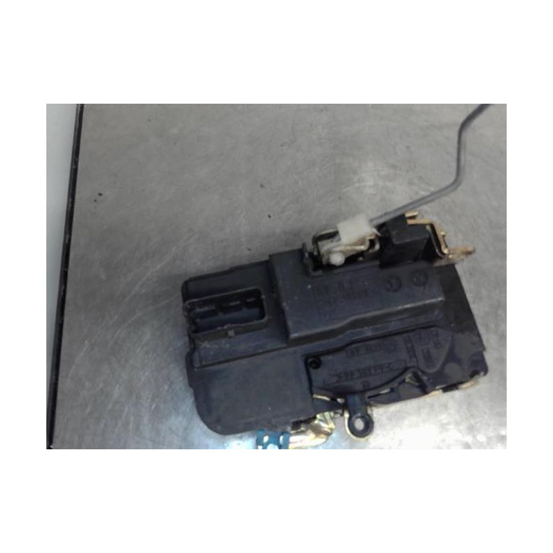 Serrure avant droit CITROEN BERLINGO 1