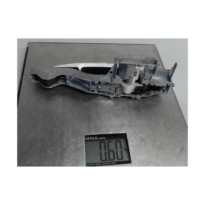 Poignee porte avant droit PEUGEOT 208 1