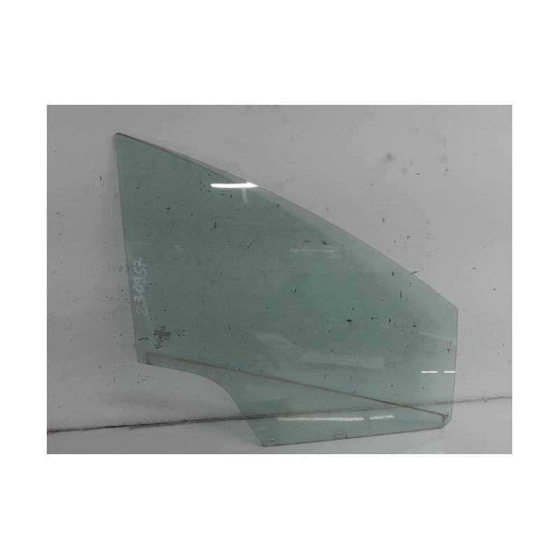 Vitre avant droit PEUGEOT 3008 1