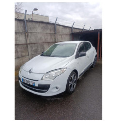 Capot RENAULT MEGANE 3 Photo n°16