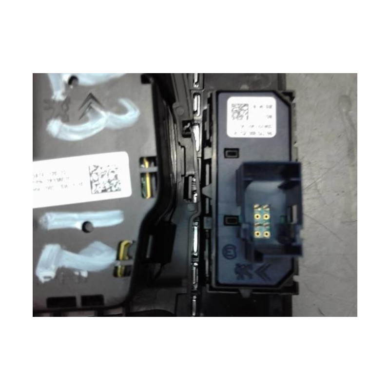 Commande GPS PEUGEOT 508 1 SW