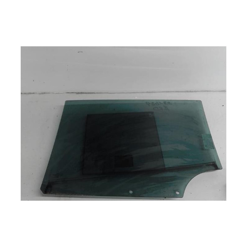 Vitre arriere droit PEUGEOT 3008 1