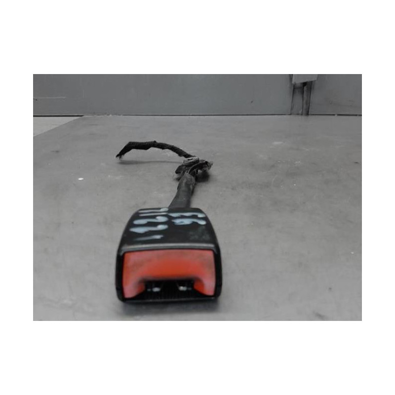Attache ceinture avant gauche CHEVROLET AVEO 2