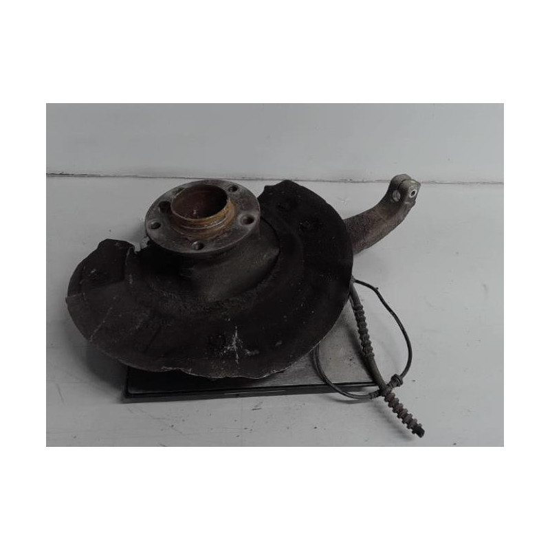 Moyeu avant droit BMW SERIE 5 F10