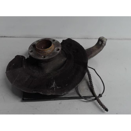 Moyeu avant droit BMW SERIE 5 F10 Photo n°1