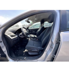 Anti brouillard gauche (feux) RENAULT MEGANE 3 Photo n°8