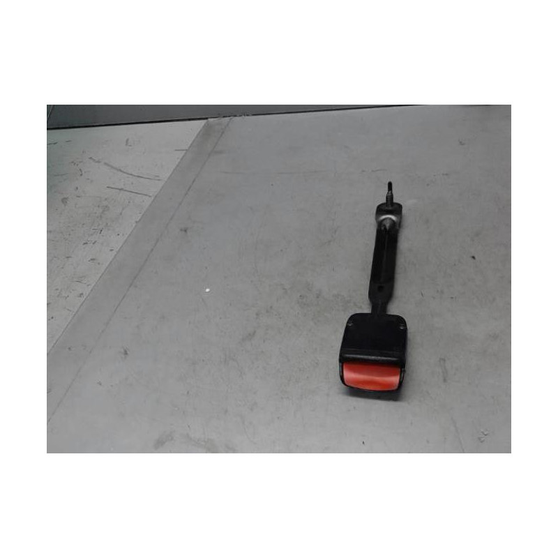 Attache ceinture avant gauche RENAULT GRAND SCENIC 2