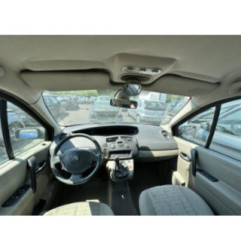 Attache ceinture avant gauche RENAULT GRAND SCENIC 2 Photo n°18