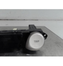 Bouton de warning HYUNDAI I 20 1 Photo n°1