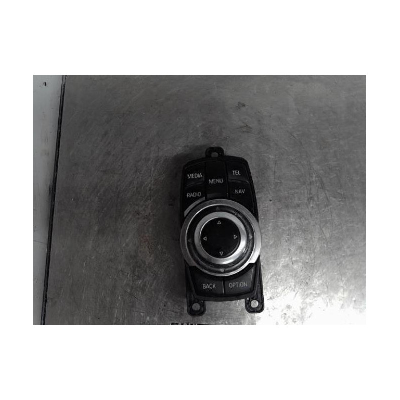 Commande GPS BMW SERIE 1 F21