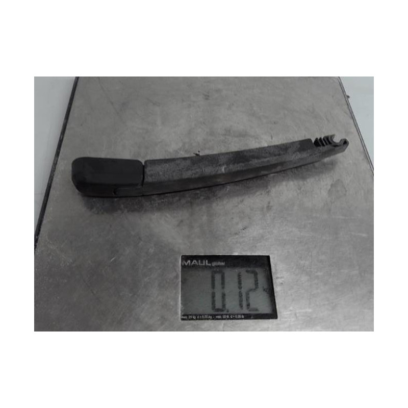 Bras essuie glace arriere TOYOTA COROLLA VERSO 2