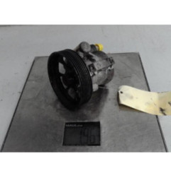 Pompe de direction RENAULT LAGUNA 2 Photo n°1